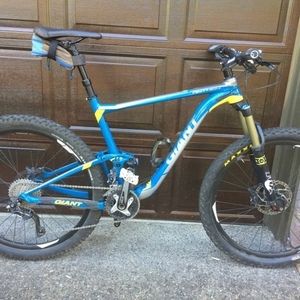 2015 Giant Anthem Blue and Silver or Gray
