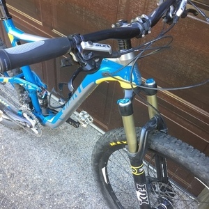 2015 Giant Anthem Blue and Silver or Gray