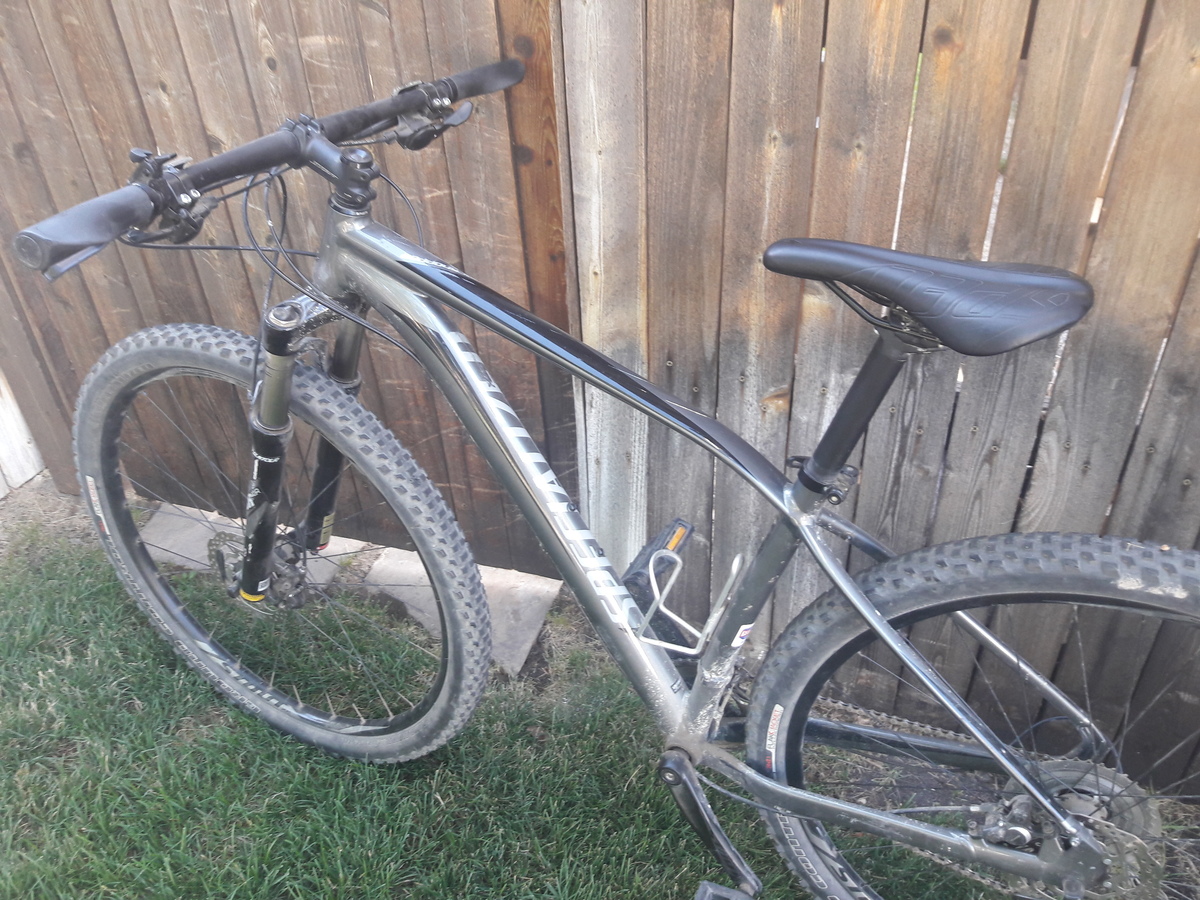 2016 Specialized Rockhopper