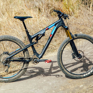 2016 Rocky Mountain Bicycles Pipeline Black