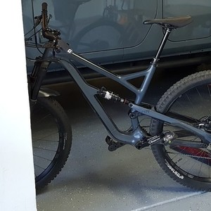 2018 YT Industries Jeffsy 29" Carbon Frame Silver or Gray and Black