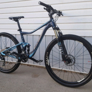 2015 Giant Lust Blue