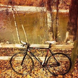 2016 Raleigh Back Alley Black and Red