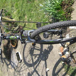 Raleigh Talus Blue and Green