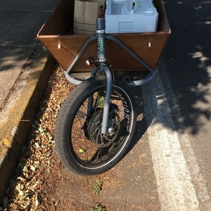 CETMA Cargo Largo cargo bike (front storage) Silver, gray or bare metal