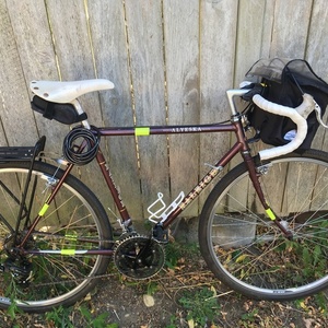 1985 Raleigh Aleyeska Red