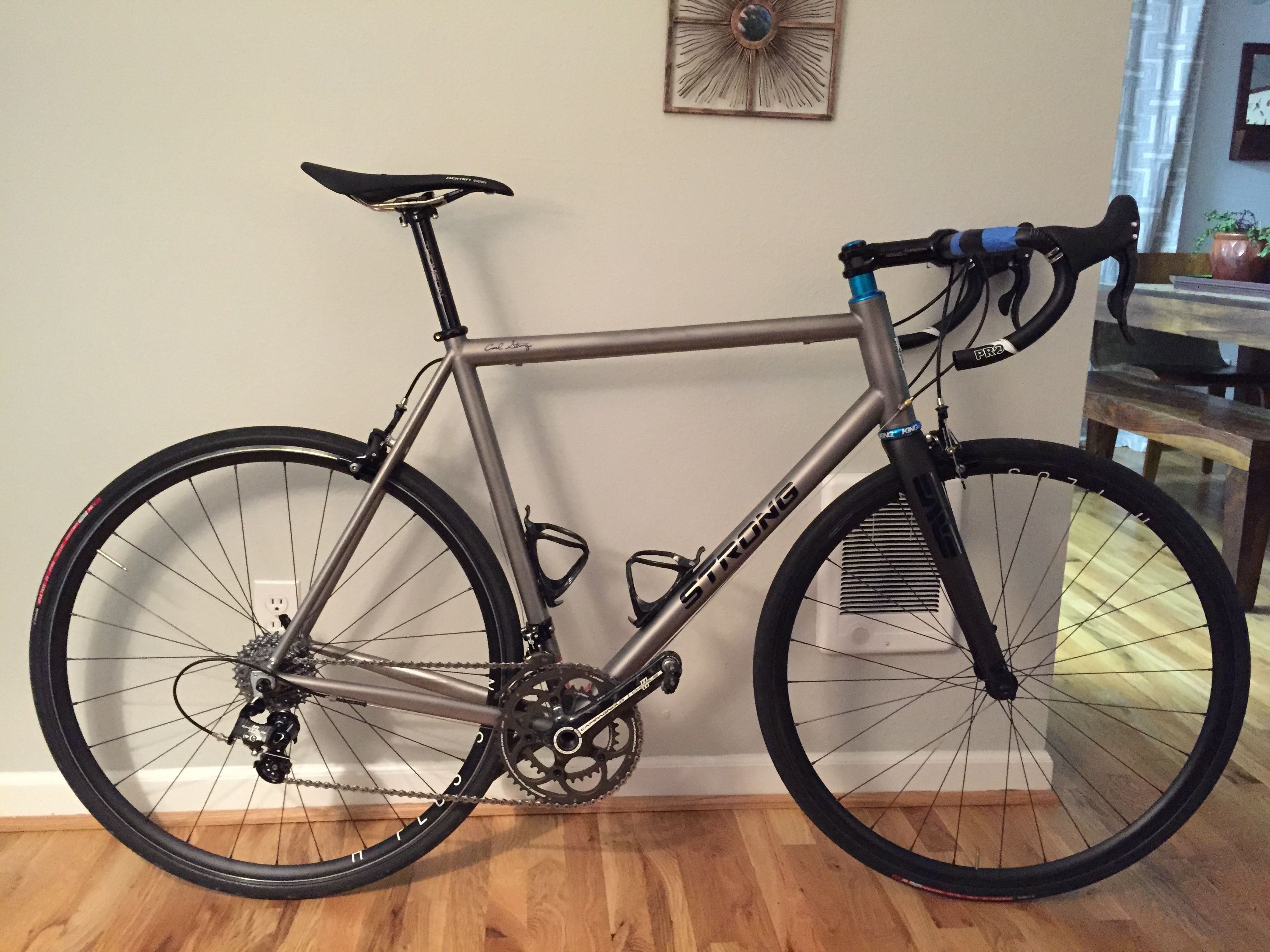 Strong Frames Road bike