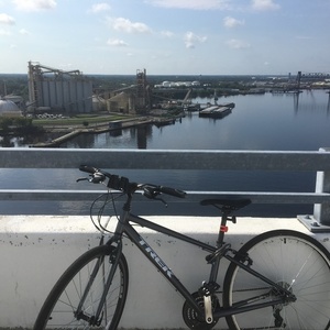 2018 Trek FX Silver, gray or bare metal