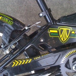Trek Kids' Superfly 20  Black, Yellow or Gold, and Green