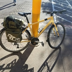 2015 SCOTT Sub40 - Hybrid - Medium Yellow or Gold