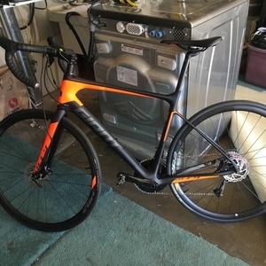 2018 Giant Defy