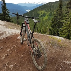2017 Rocky Mountain Bicycles Slayer Red