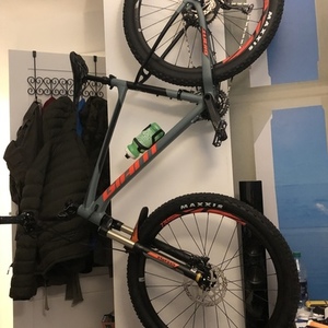 2018 Giant Fathom 2 Silver, gray or bare metal, Orange, and Black