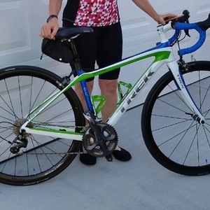 2013 Trek Domane 6.9 (Compact) White, Blue, and Green