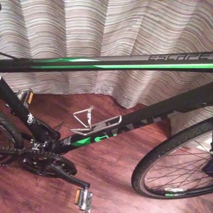 2018 Giant Escape Black and Green