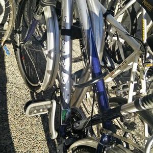 Trek Navigator 100 Silver, gray or bare metal and Blue