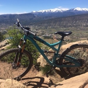 Yeti SB-95 Teal and Black