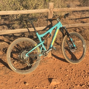 2017 Santa Cruz Bronson CC Blue