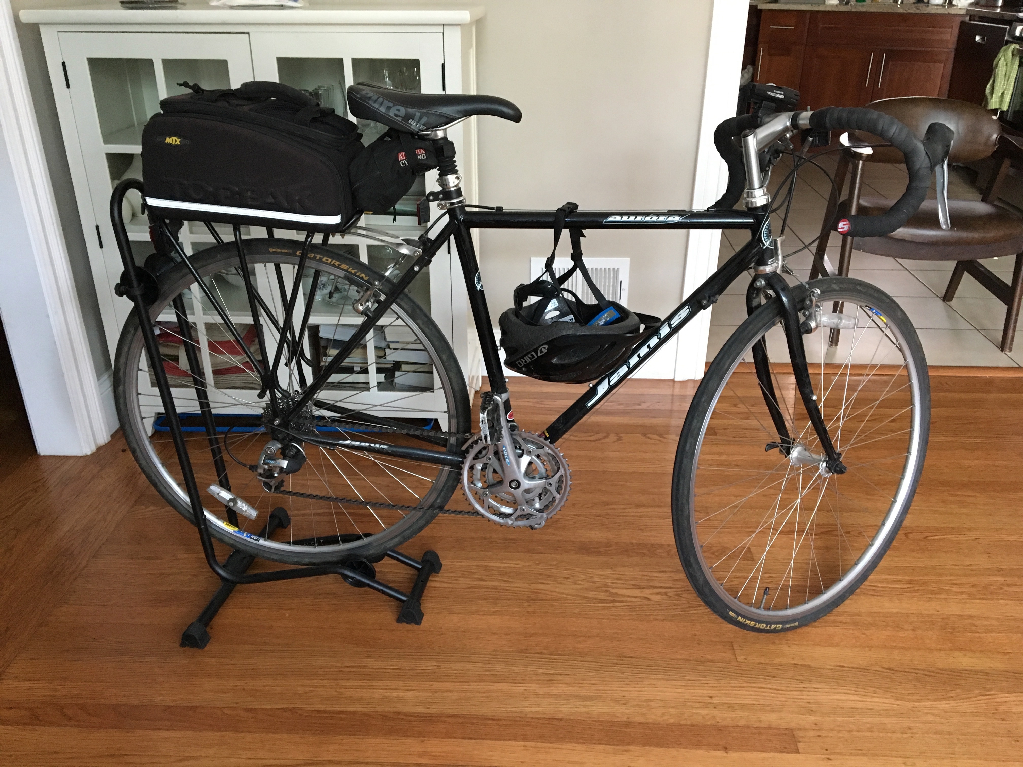 jamis aurora touring bike