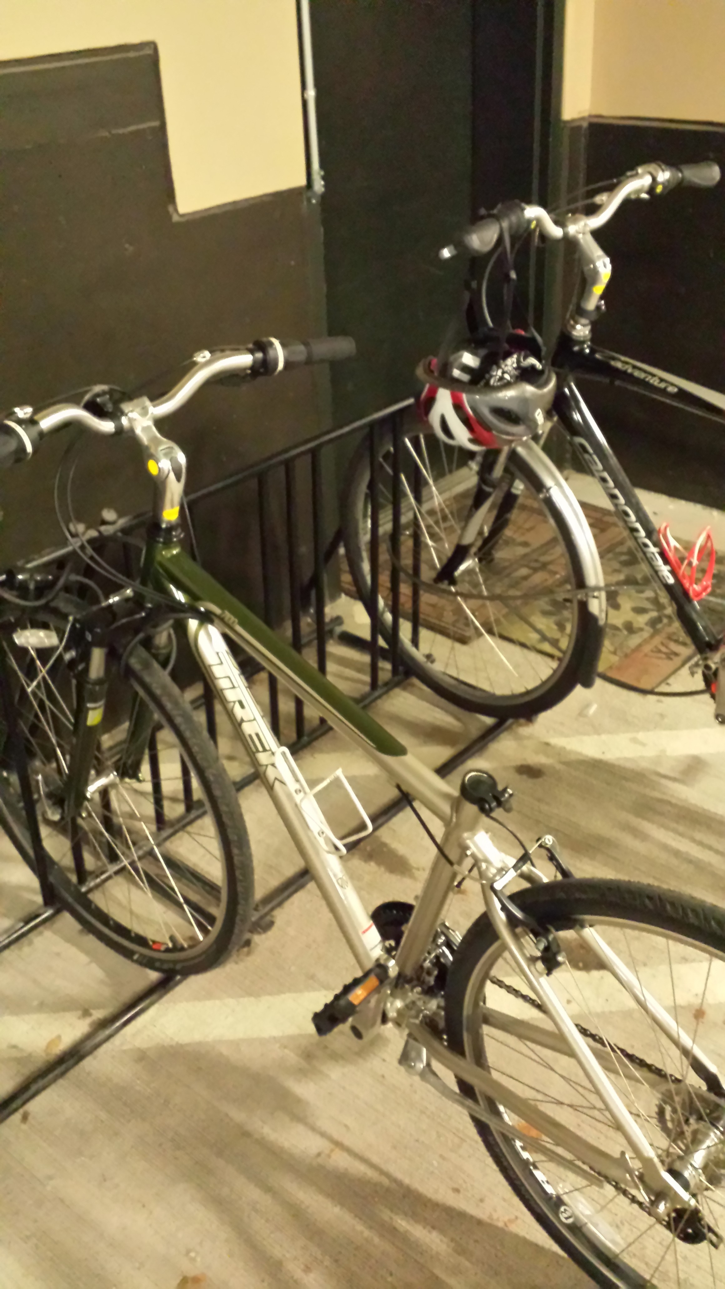 cannondale adventure 5