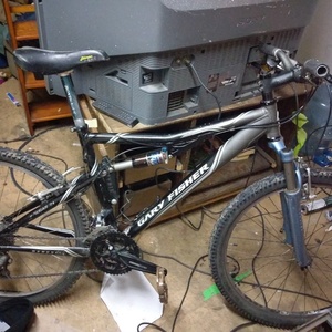 2000 Gary Fisher Suger 2 + Silver, gray or bare metal