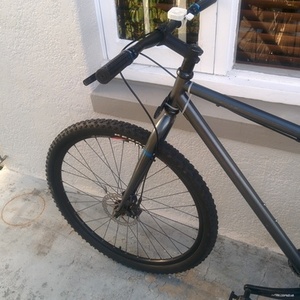 Avanti Kiss 29  Silver or Gray