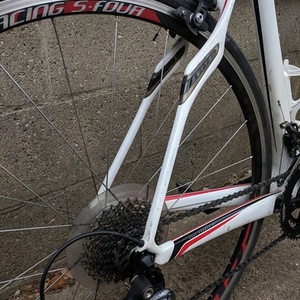 2016 Specialized Roubaix SL4 Comp White and Red