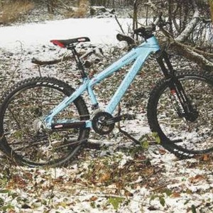 2005 Devinci Hardtail Blue