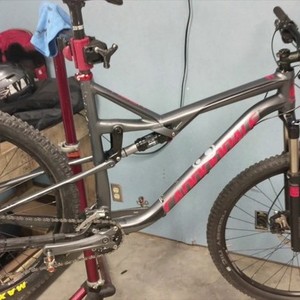 2016 Cannondale L Silver, gray or bare metal