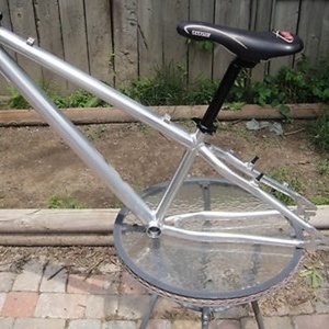 Azonic ds2  Silver or Gray