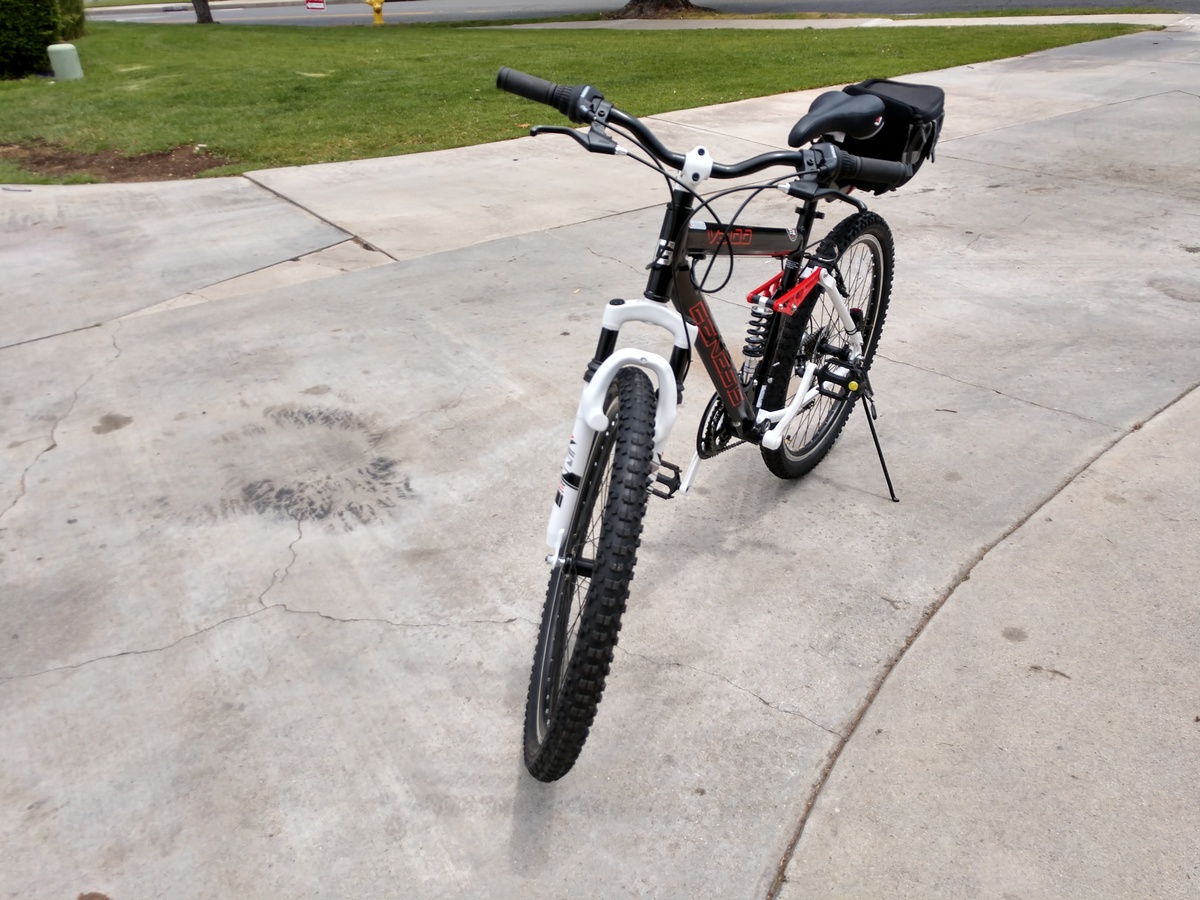 genesis v2100 rear disc brake