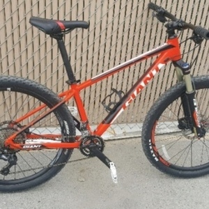 2018 Giant Talon Orange
