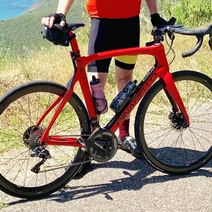 2018 Pinarello Dogma F10 Disc Red and Black