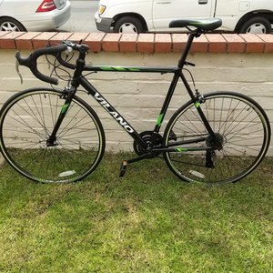 2019 Vilano R2 Black and Green