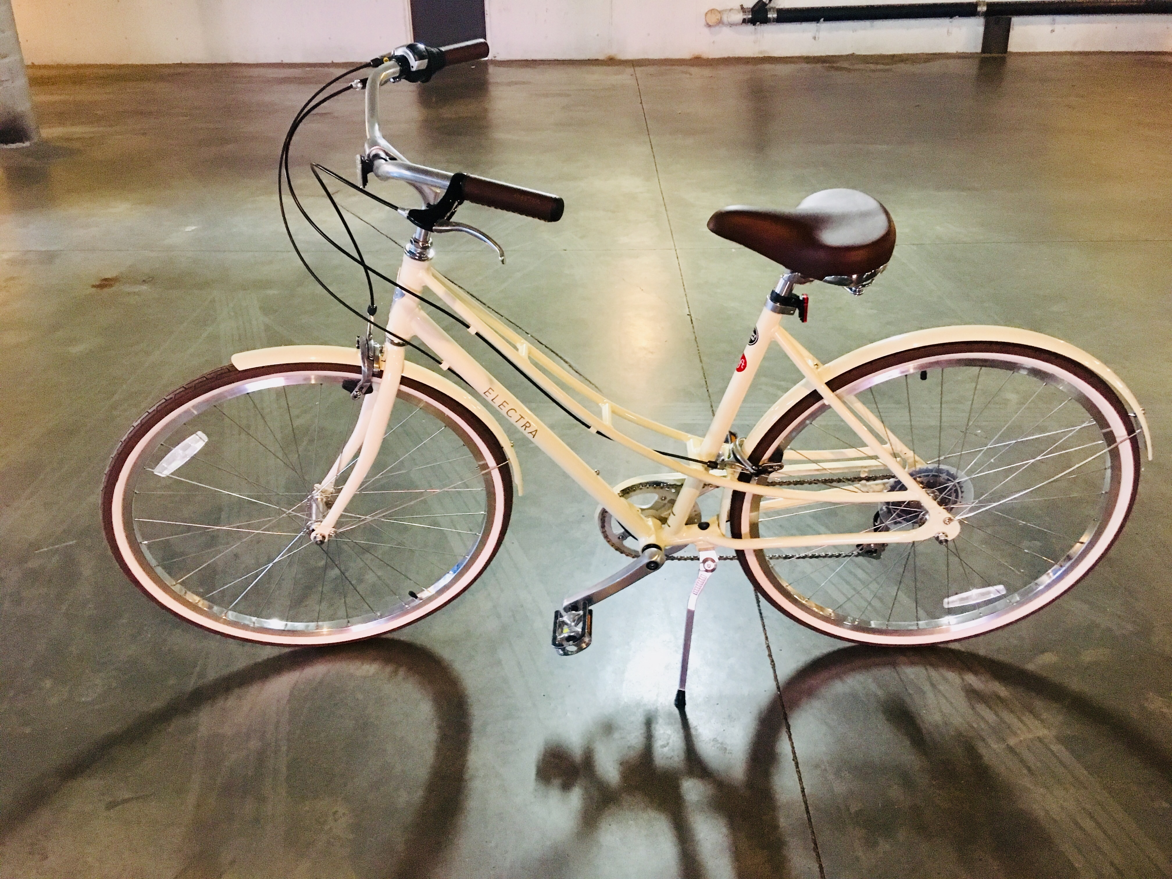 2019 Electra Women’s