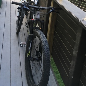 2016 Specialized small Silver, gray or bare metal