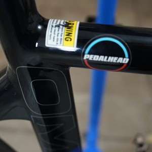 2017 Giant Omnium Blue and Silver, gray or bare metal