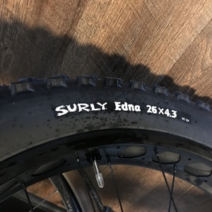 2019 Surly Wednesday - fat bike Silver, gray or bare metal