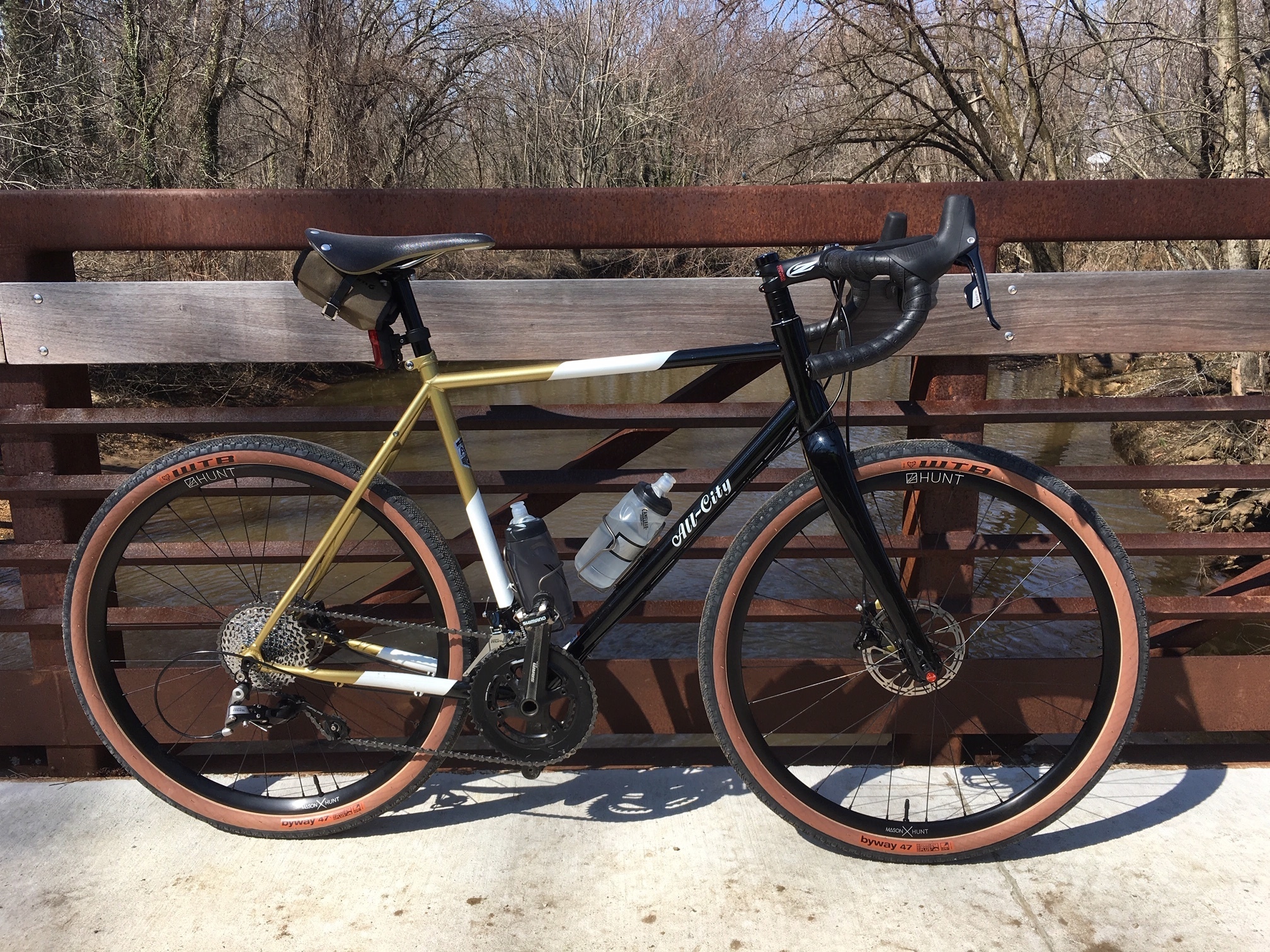 grey cycling shorts set