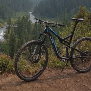 2014 Specialized Stumpjumper FSR Comp 29 Black and Blue