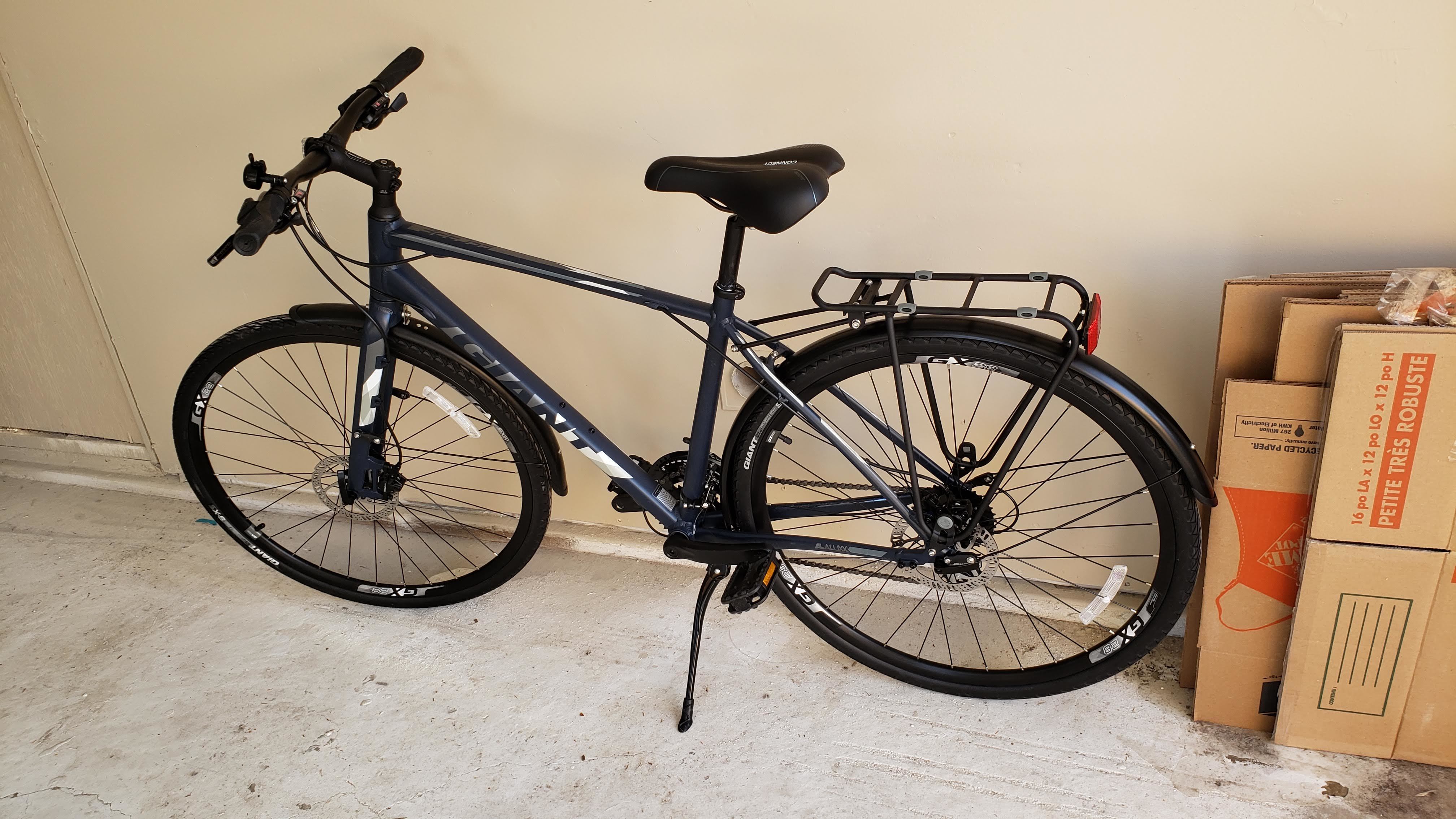 giant escape 2 city disc weight