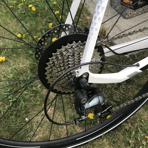 2017 Specialized 17 Sirrus Comp Carbon White