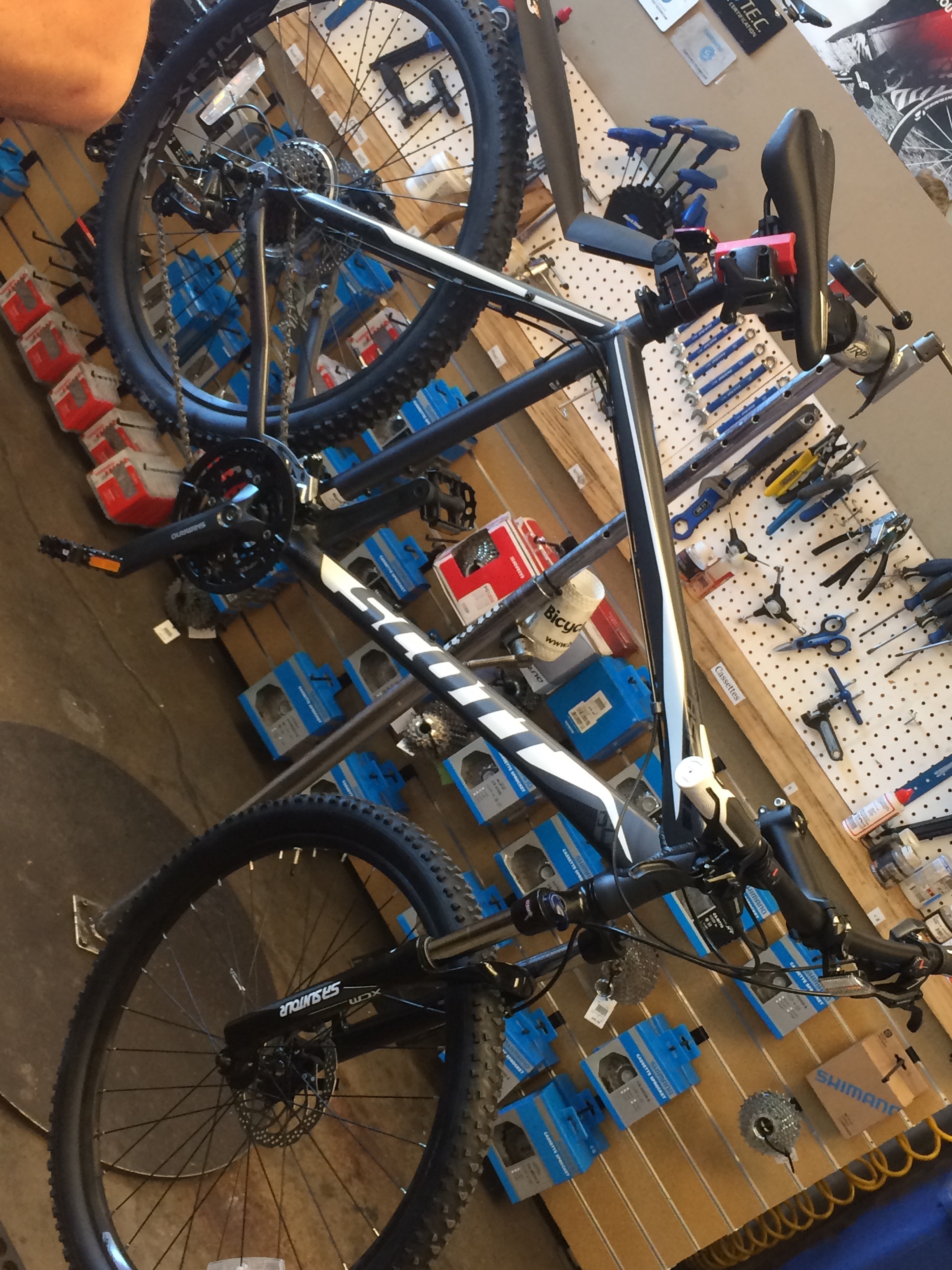 hero thorn 24t price