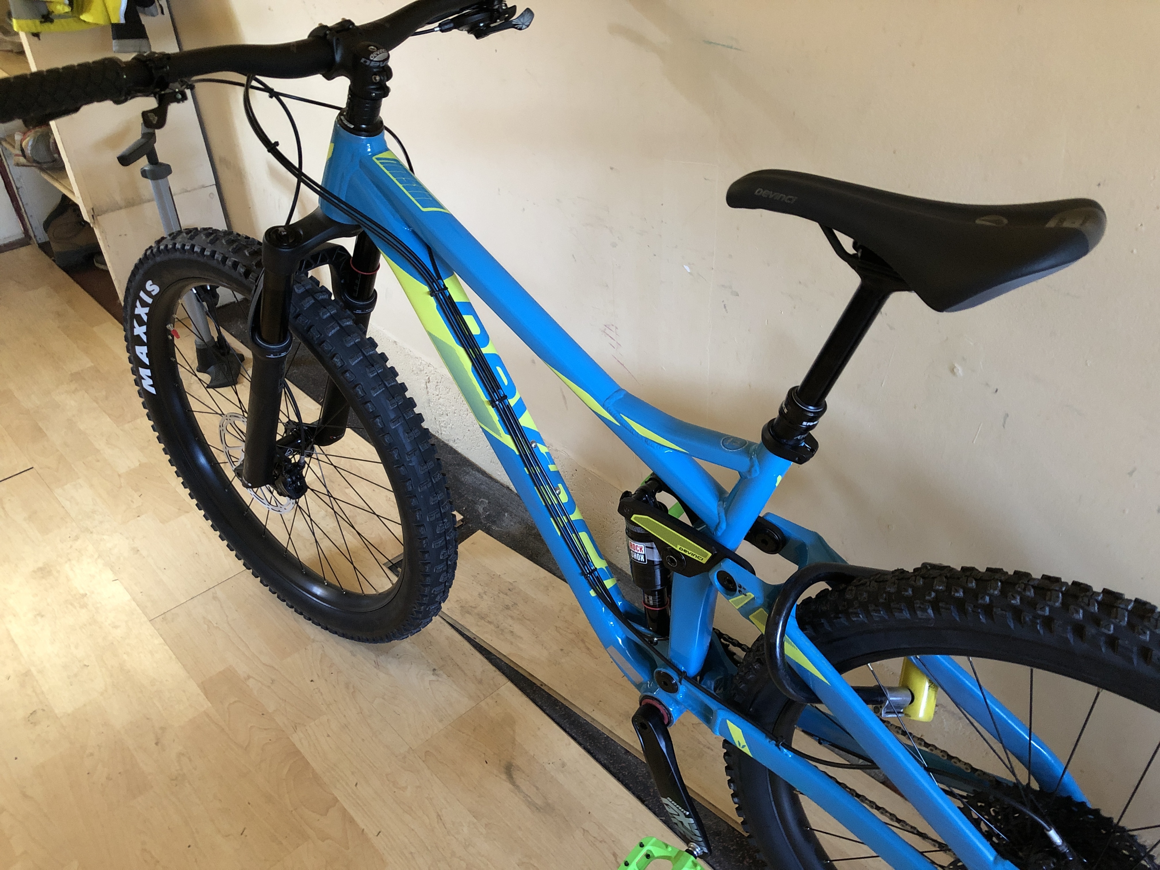 devinci marshall carbon