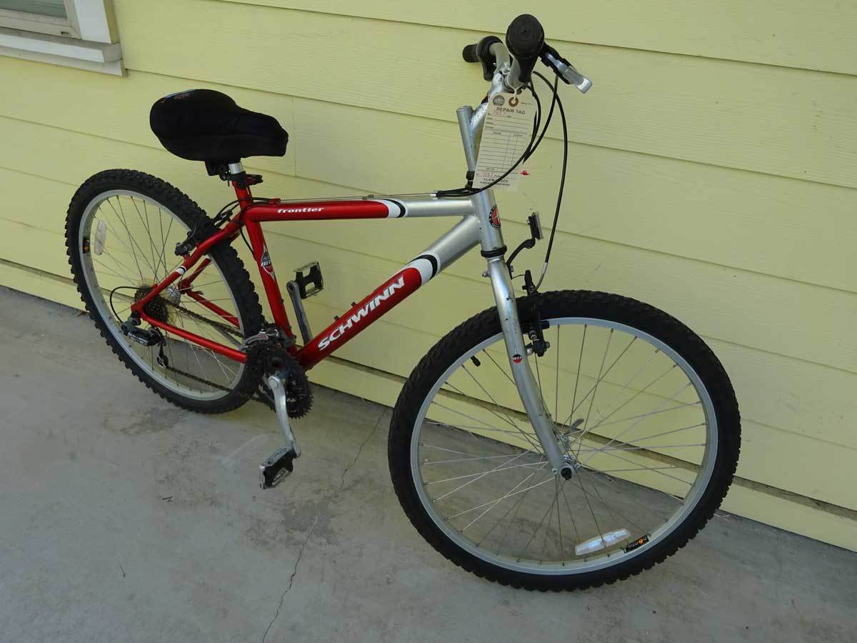 schwinn frontier men's bike