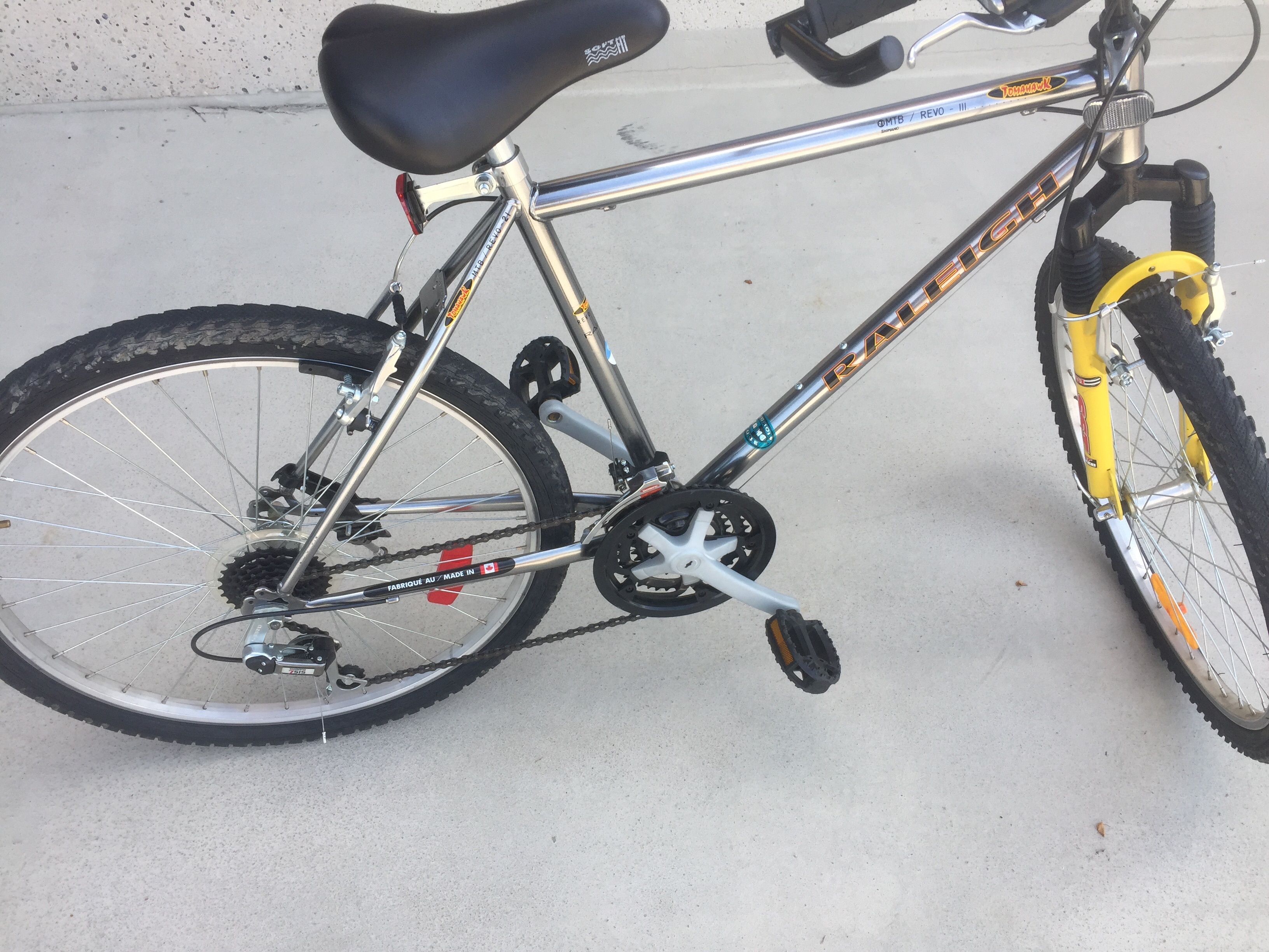 raleigh tomahawk bike