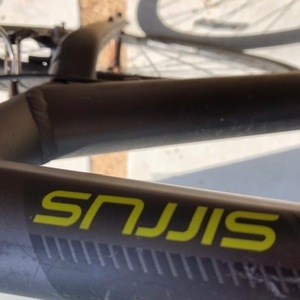 2015 Specialized Sirrus Silver, gray or bare metal