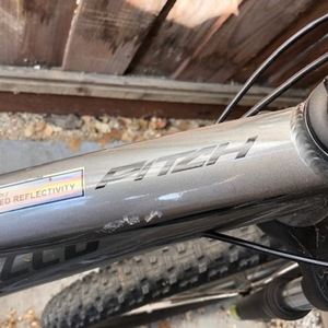 2018 Specialized Pitch Silver, gray or bare metal