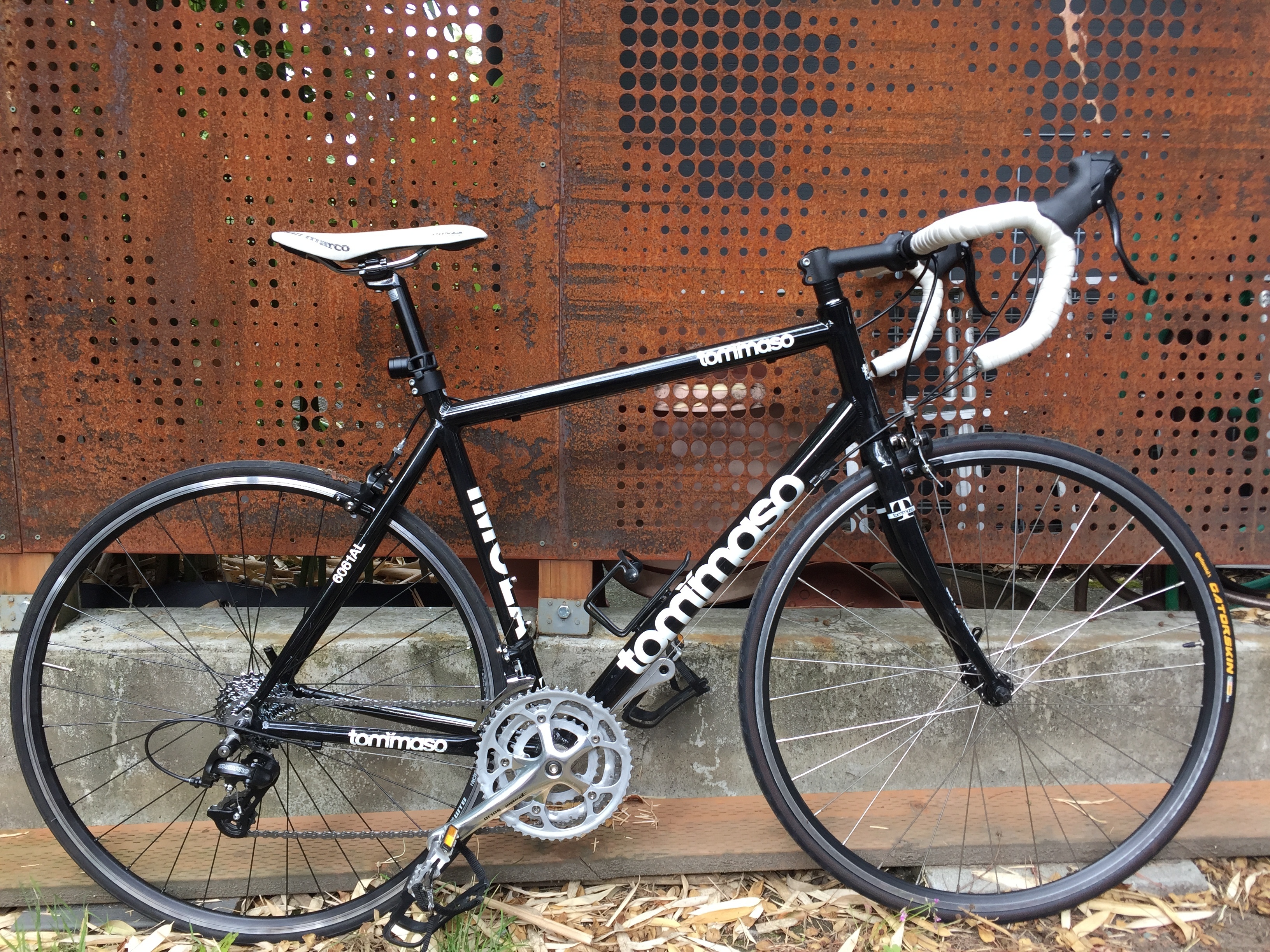 tommaso hybrid bikes