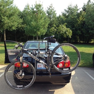 2012 Trek Mamba Black and White